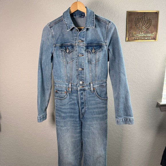 Levis Womens Denim Jumpsuit Medium Wash Long Sleeve Button Front XS 81862-0000 - Picture 11 of 13